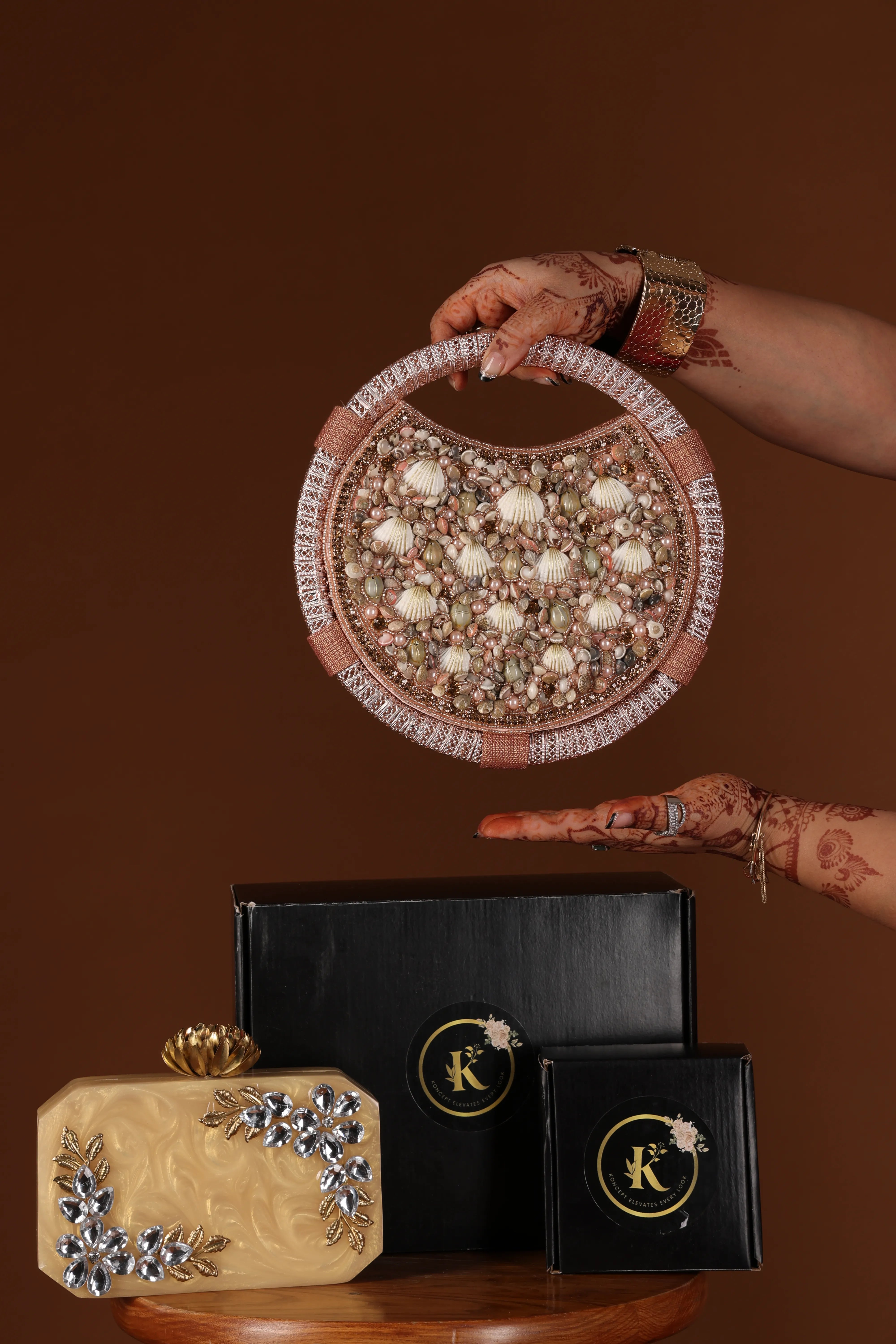 Exquisite Seashell Half Moon clutch